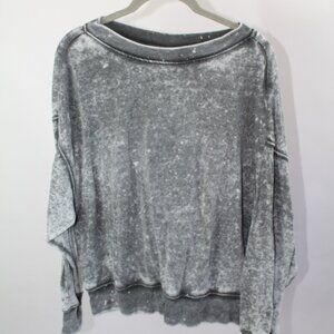 Women's No Boundaries Grey Sweater Size Medium